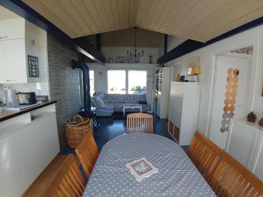 Lakefront. Appartement Pieds Dans L'Eau. View And Direct Access To The Lake. Anthy-sur-Leman Exterior foto